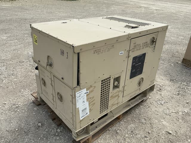 2000 Fermont MEP-802A 5kW Generator Set - alternate view