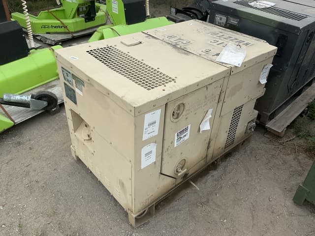 2004 Fermont MEP-802A 5kW Generator Set - alternate view