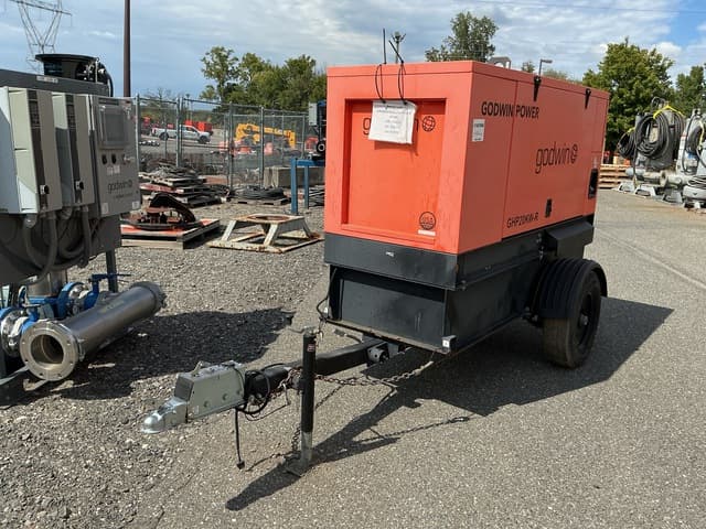 Godwin GHP20KW-R 23 kW Mobile Generator Set - alternate view