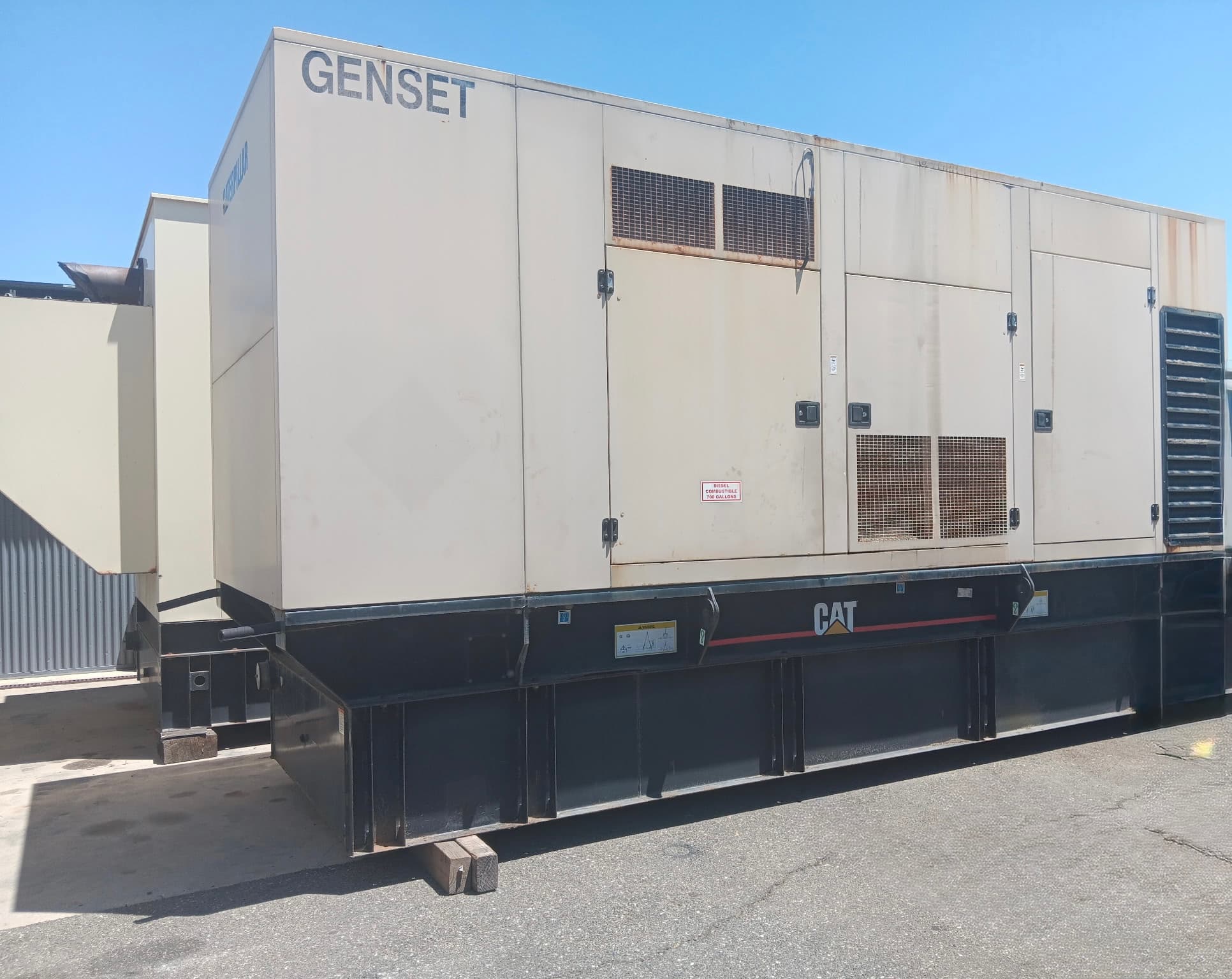 Caterpillar 3412 - 600KW Diesel Generator