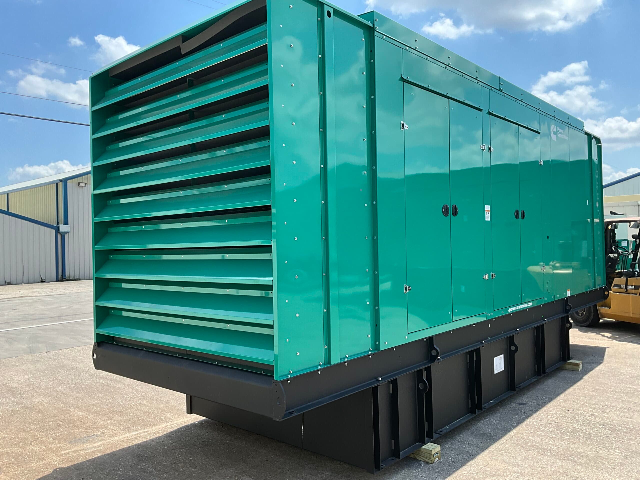 New Cummins QSK23 750KW Tier 2 Diesel Generator Set - Depco Power Systems - view 2