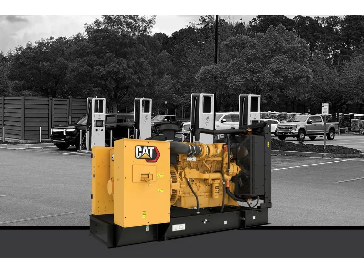 Caterpillar Cat C15 500 kW liquid-cooled standby generator