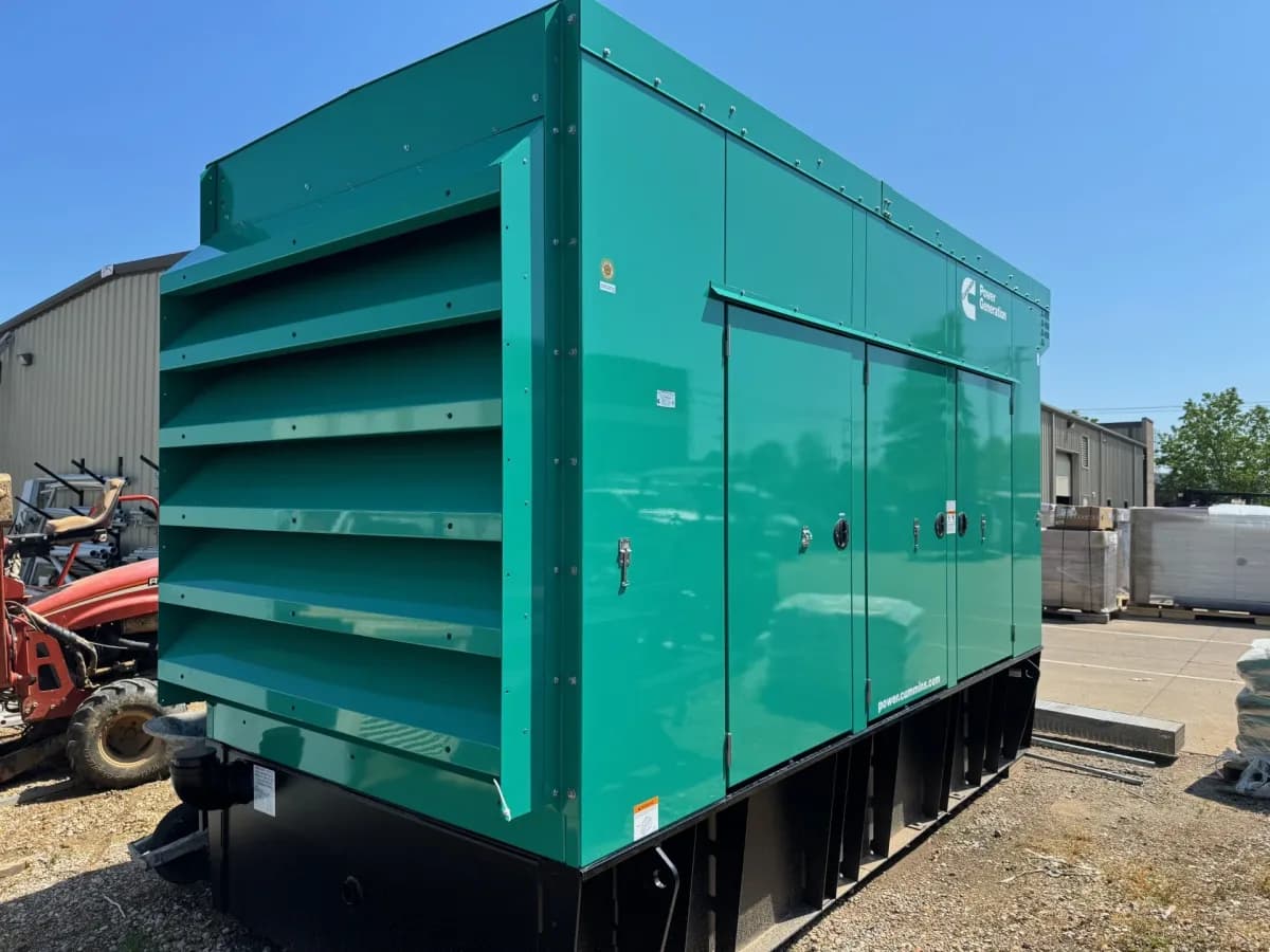 Cummins Cummins C1100 N6 1.1 MW liquid-cooled standby generator