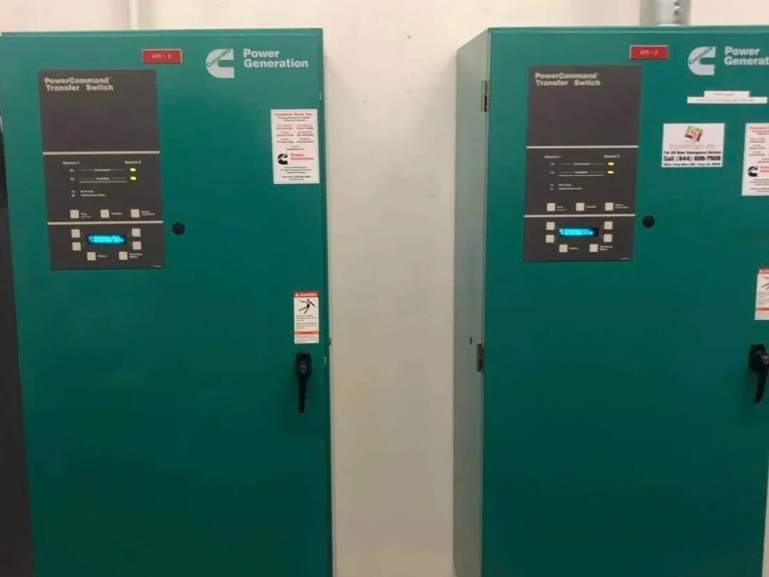 Cummins PowerCommand transfer switch controllers with live status displays