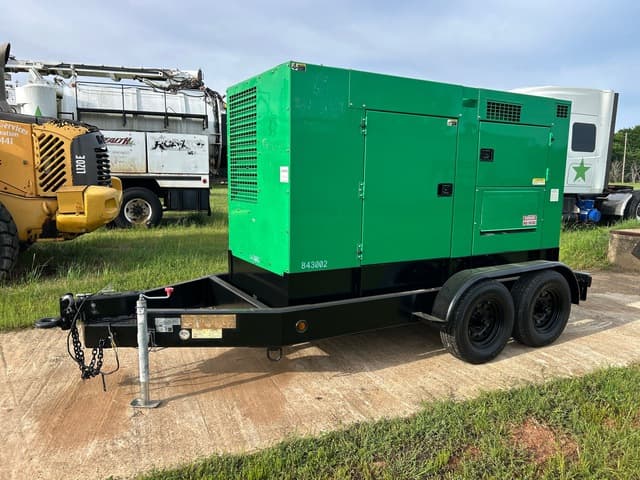 2015 Multiquip DCA125USJMQRP 125 kVA Mobile Generator Set - alternate view
