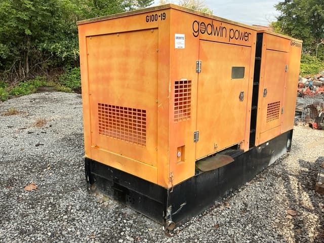 2004 Godwin GHP100KW-R 100 kW Skid-Mounted Generator Set - alternate view