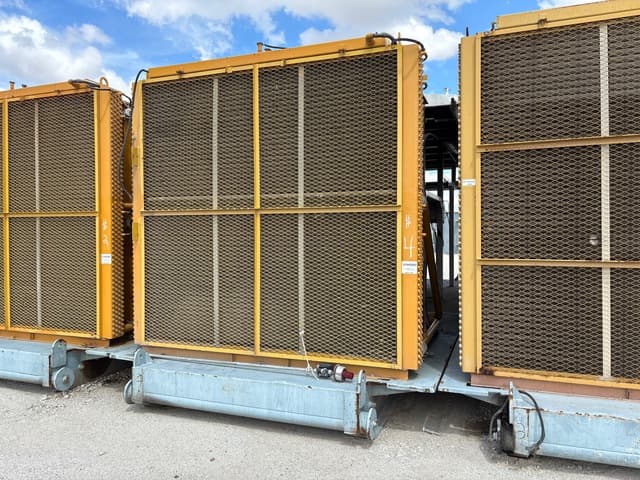 2005 Kato AA27098017 1204 kW Skid-Mounted Generator Set - alternate view