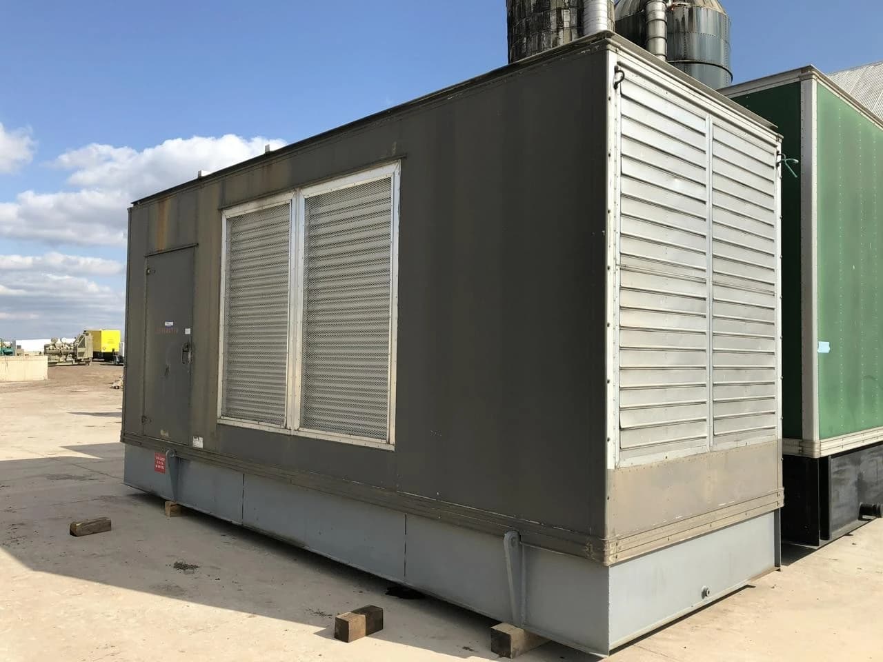 Caterpillar 3508 - 1000KW Diesel Generator Set