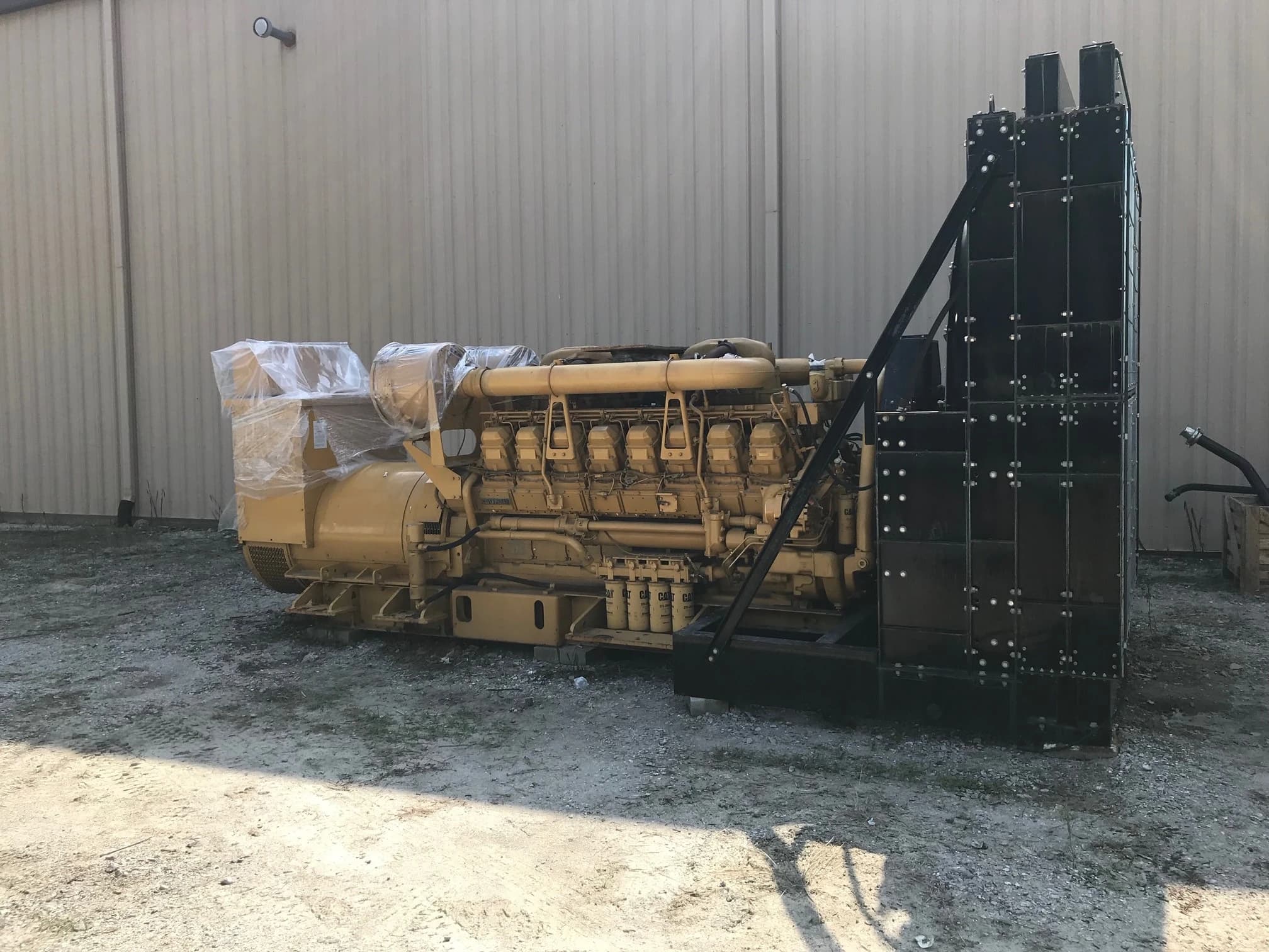 Caterpillar 3516B - 2000KW Diesel Generator Set