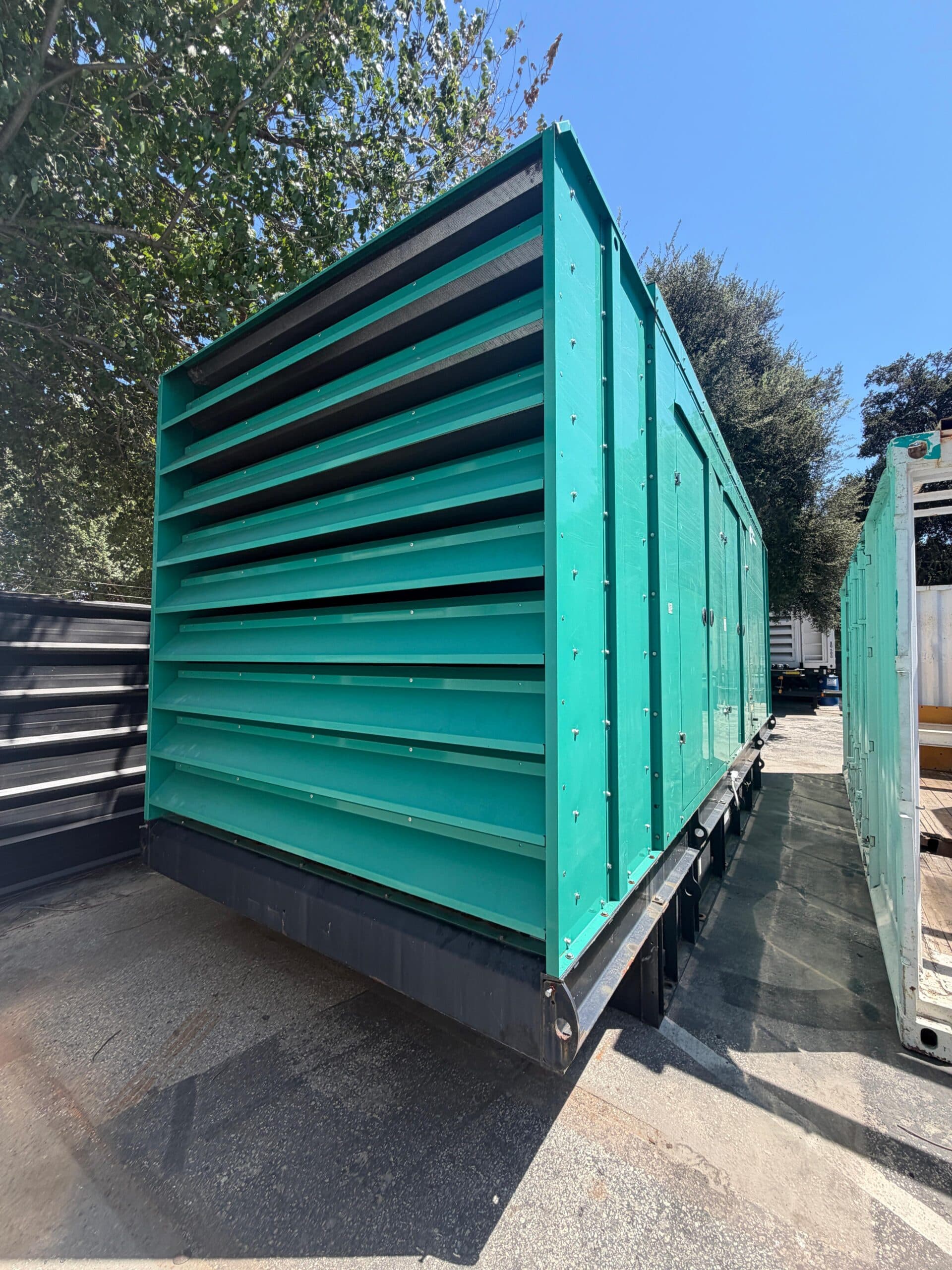 Cummins DQFAD / QST30 - 1000KW Tier 2 Diesel Generator Sets (2 Available)