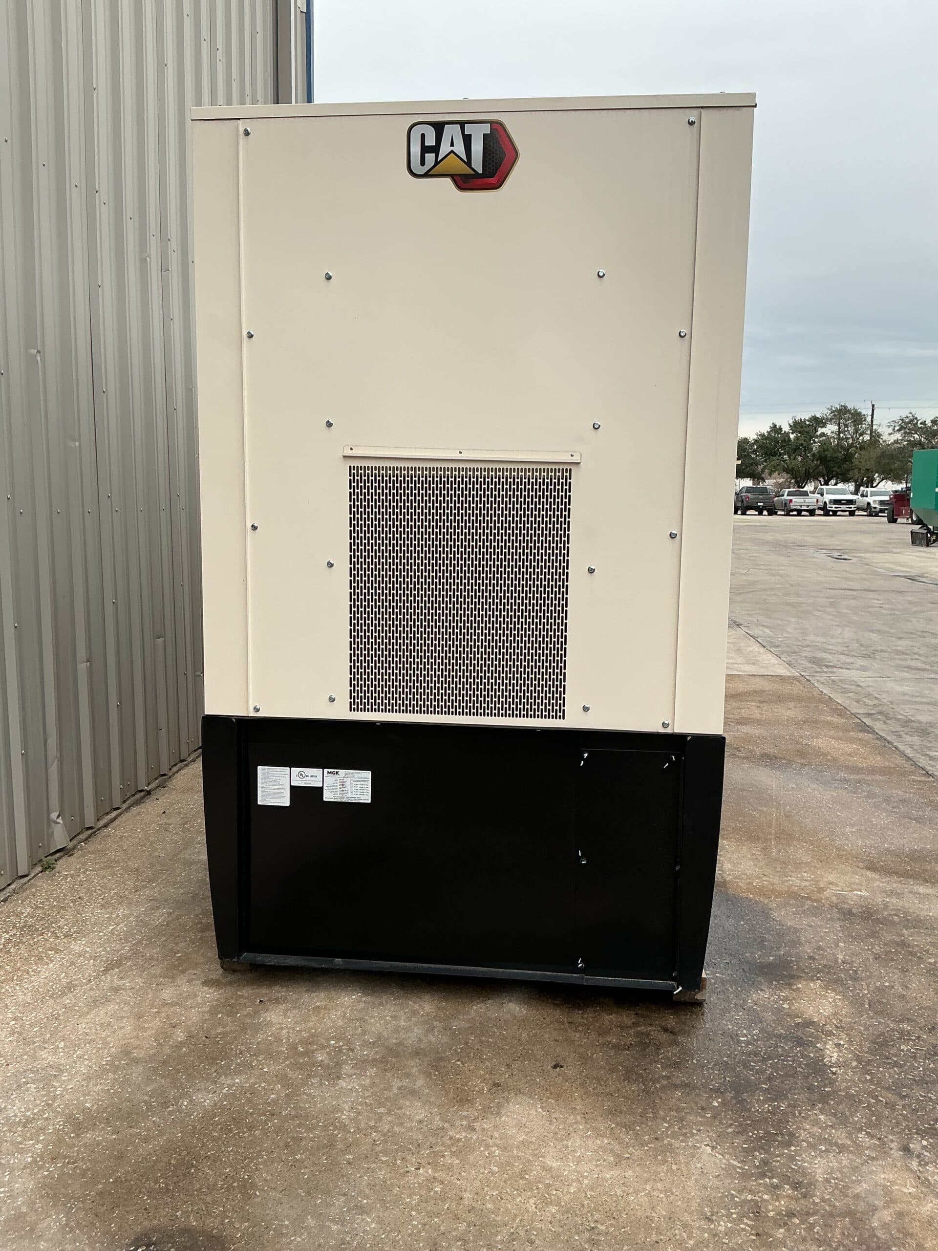 New Caterpillar C15 500KW Tier 2 Diesel Generator Set - Depco Power Systems - view 3