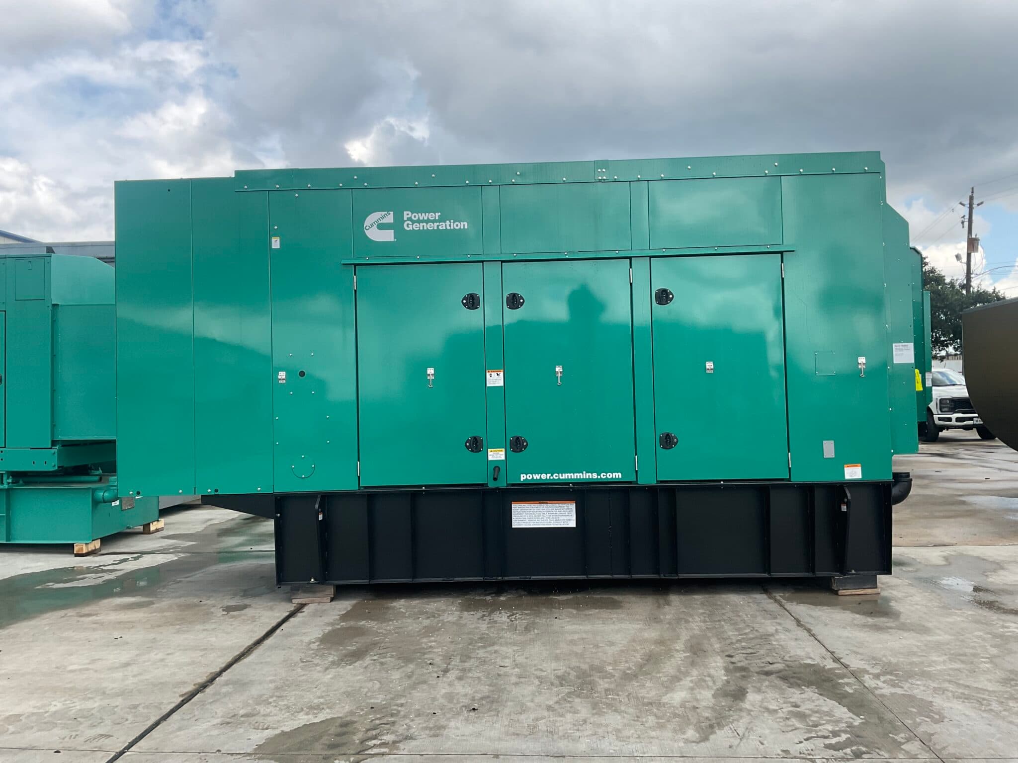New Cummins QSX15-G9 500KW Tier 2 Diesel Generator Set - Depco Power Systems - view 3